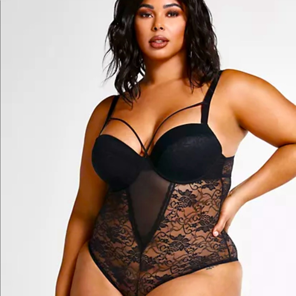 Plus size sexy lingerie